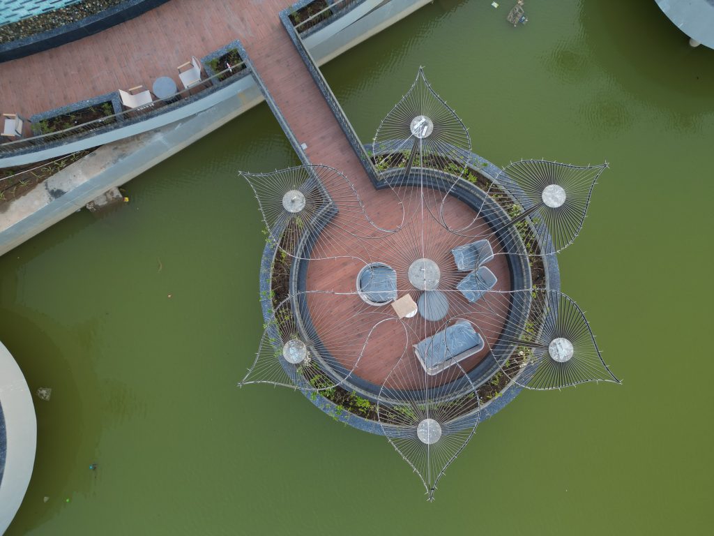 Floating Deck Resort